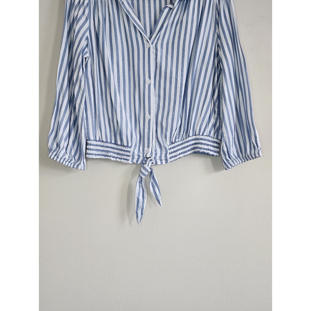 Womens Striped Tie Front Button Down Shirt Small Casual Classic Resort Wear Chic - Picture 4 of 6